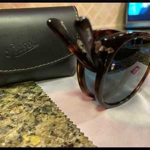 Persol polarized Steve McQueen foldable glasses